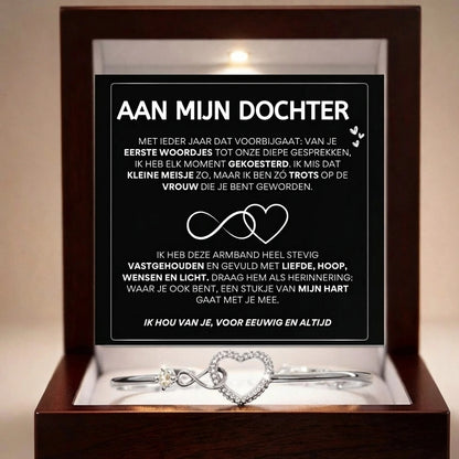 Infinity armband zilver in luxe mahonie geschenkdoos met LED