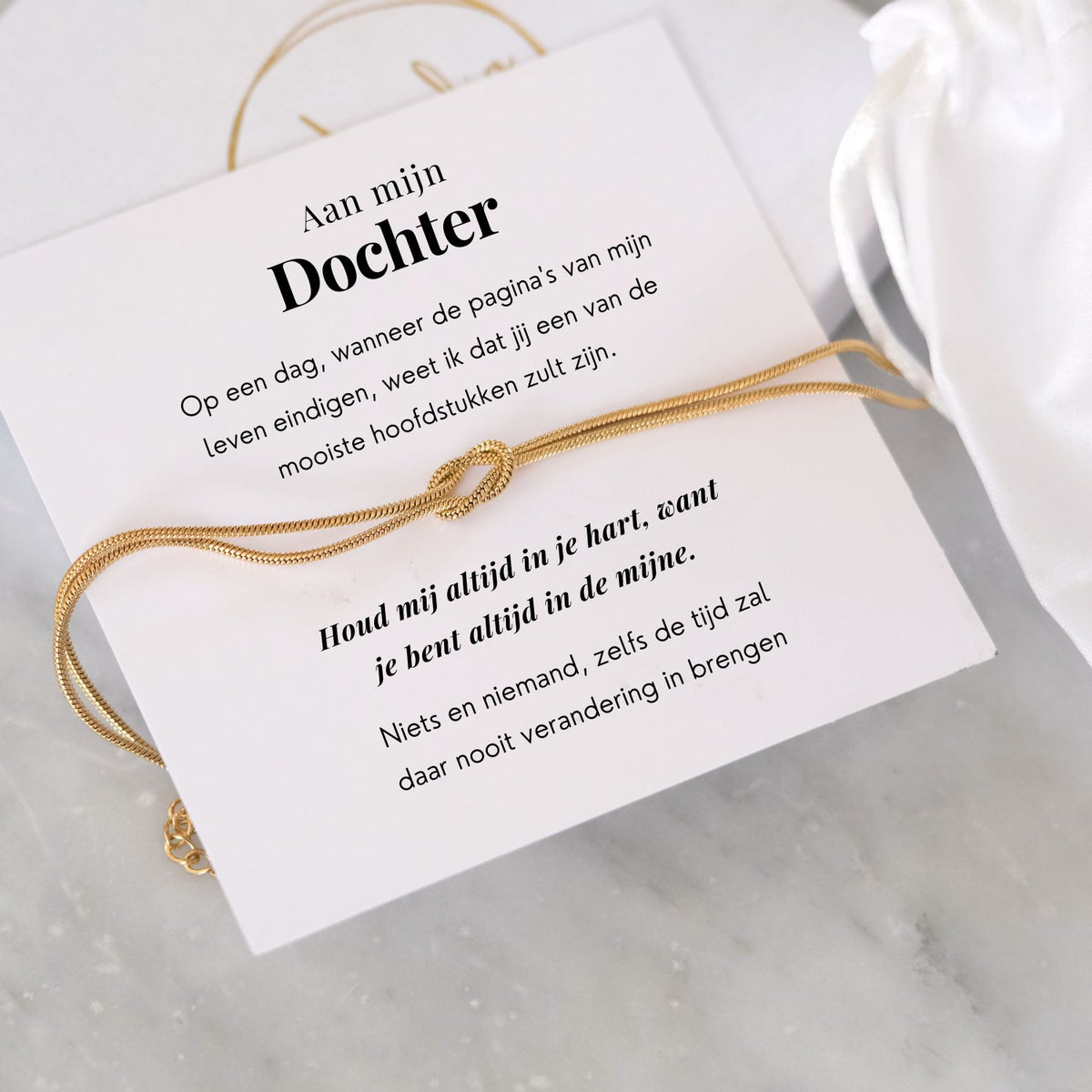 Liefdesknoop armband voor moeder en dochter